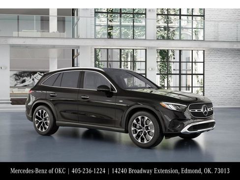 Used 2026 Mercedes-Benz GLC 350e 4MATIC image 12