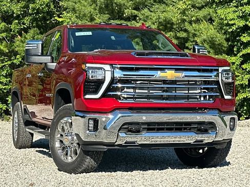 New 2026 Chevrolet Silverado 3500 LTZ w/ LTZ Premium Package AWD/4WD image 1