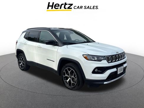 Used 2025 Jeep Compass Limited image 1