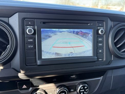 Used 2016 Toyota Tacoma SR w/ SR Convenience Package image 20