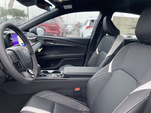 New 2026 Toyota Camry SE image 27