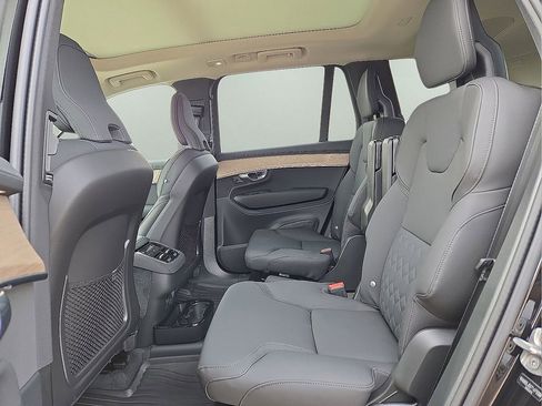New 2026 Volvo XC90 B6 Plus image 15