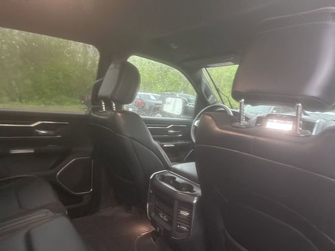 Used 2023 RAM 1500 Laramie AWD/4WD image 13