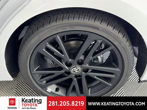 New 2026 Toyota Camry Hybrid image 15