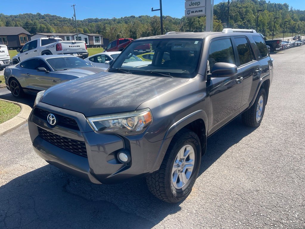 Used 2015 Toyota 4Runner SR5 AWD/4WD image 1