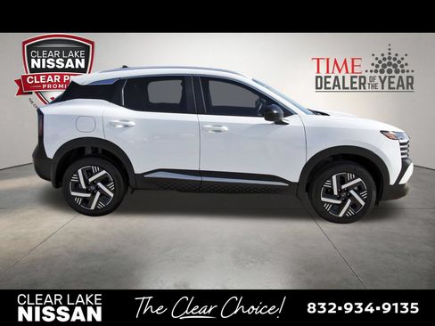 Certified 2026 Nissan Kicks SV FWD image 8