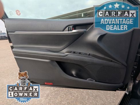 Used 2024 Toyota Camry SE FWD image 12