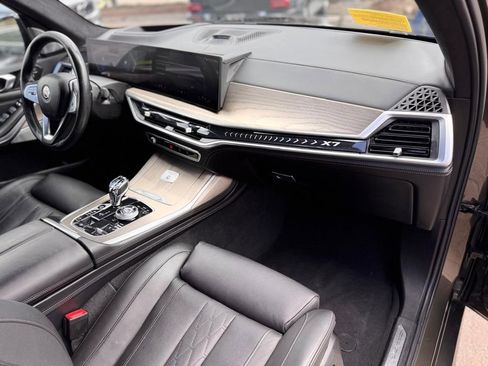 Used 2024 BMW ALPINA XB7 AWD/4WD image 26