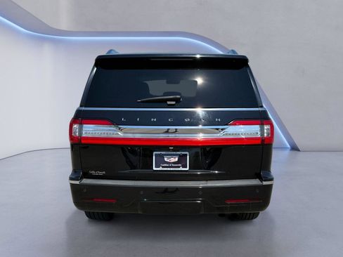 Used 2021 Lincoln Navigator Reserve w/ Luxury Package AWD/4WD image 5
