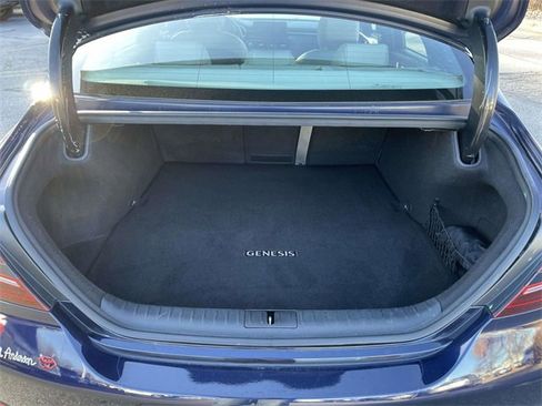 Used 2023 Genesis G70 2.0T image 12