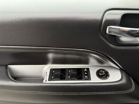 Used 2015 Jeep Compass High Altitude image 29