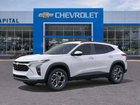 New 2026 Chevrolet Trax LT w/ Driver Confidence Package image 2
