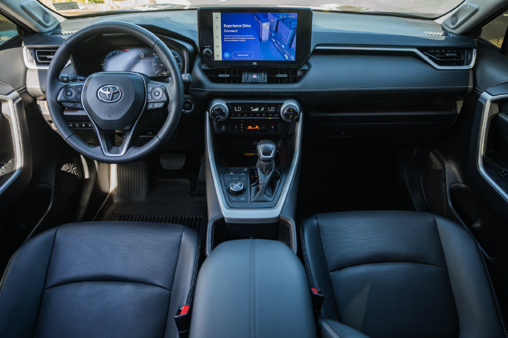 Used 2025 Toyota RAV4 Limited w/ Advanced Technology Package AWD/4WD image 21
