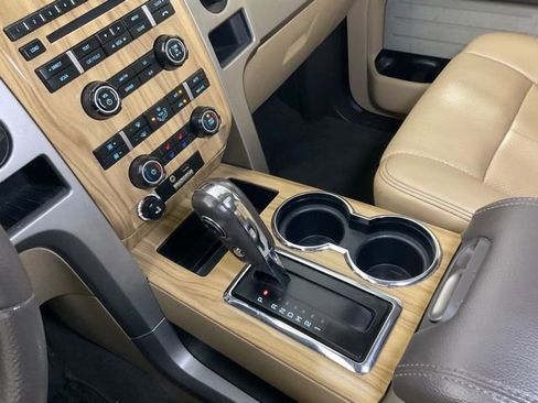 Used 2011 Ford F150 Lariat w/ Lariat Chrome Pkg image 19