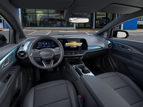 New 2026 Chevrolet Equinox EV LT image 15