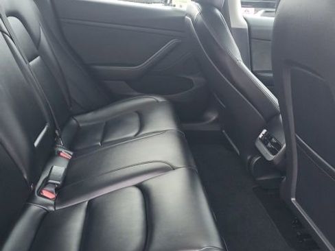 Used 2022 Tesla Model 3 Long Range image 17