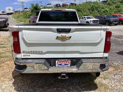 Used 2025 Chevrolet Silverado 3500 W/T AWD/4WD image 3