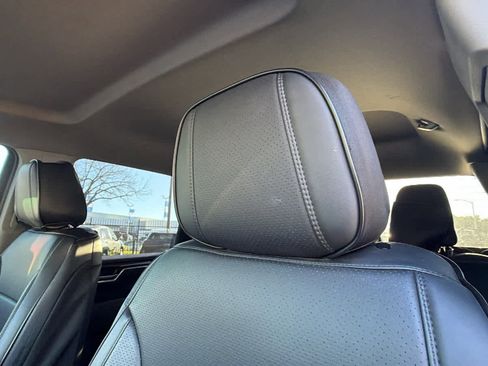 Certified 2025 Chevrolet Silverado 2500 LT w/ Convenience Package image 11