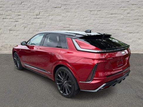 Certified 2026 Cadillac Lyriq V AWD/4WD image 7