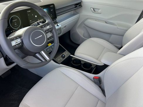 New 2025 Hyundai Kona SEL FWD image 8