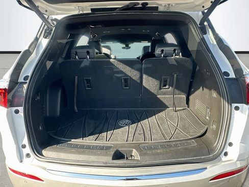 Used 2024 Buick Enclave Essence w/ Technology Package FWD image 25