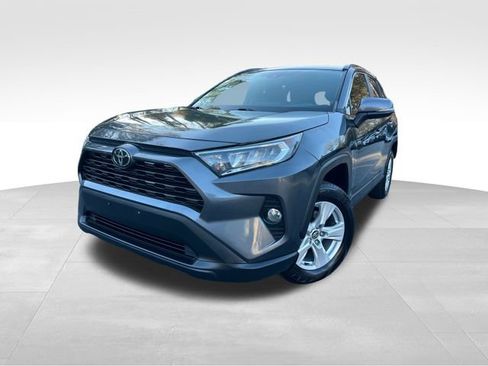 Used 2020 Toyota RAV4 XLE image 9