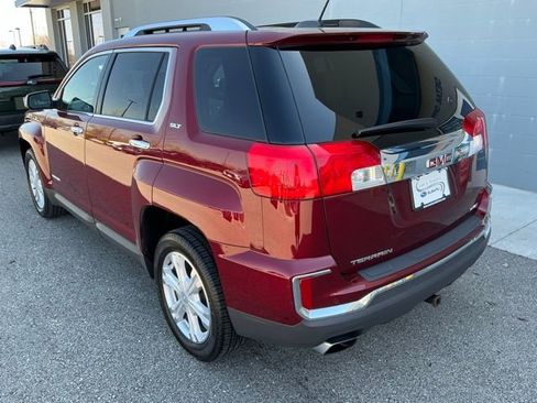 Used 2017 GMC Terrain SLT w/ Driver Alert Package I AWD/4WD image 2