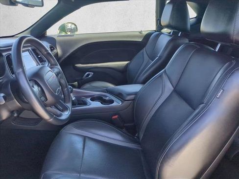 Used 2018 Dodge Challenger R/T Plus RWD image 13