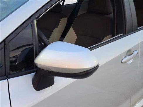 Used 2023 Toyota Corolla LE FWD image 11