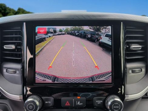 Used 2025 RAM 1500 Big Horn AWD/4WD image 26