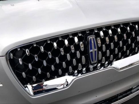 Used 2020 Lincoln Aviator Black Label w/ Dynamic Handling Package image 4