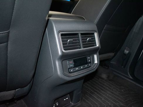 Used 2024 Volkswagen Atlas SEL Premium R-Line AWD/4WD image 25
