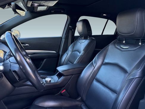 Used 2019 Cadillac XT4 Premium Luxury w/ Enhanced Visibility Package image 21