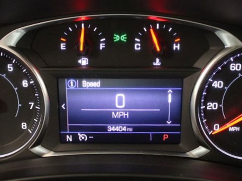 Used 2022 GMC Terrain SLE w/ Driver Convenience Package image 4