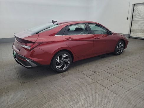 Used 2025 Hyundai Elantra SEL FWD image 10