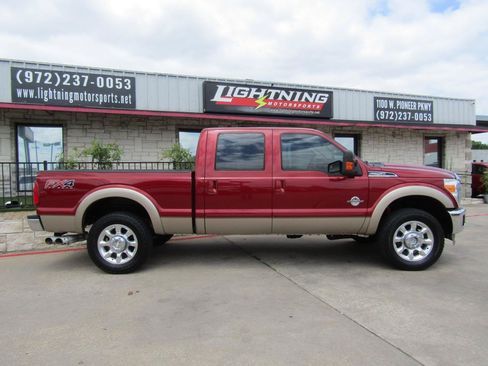 Used 2013 Ford F250 Lariat w/ Lariat Interior Pkg AWD/4WD image 5