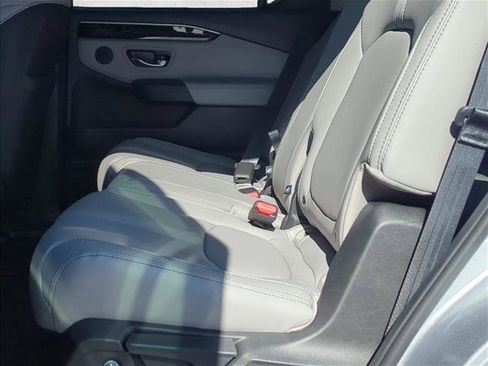 New 2025 Honda Pilot Touring image 22