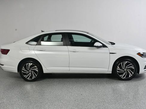 Used 2020 Volkswagen Jetta SEL Premium FWD image 4