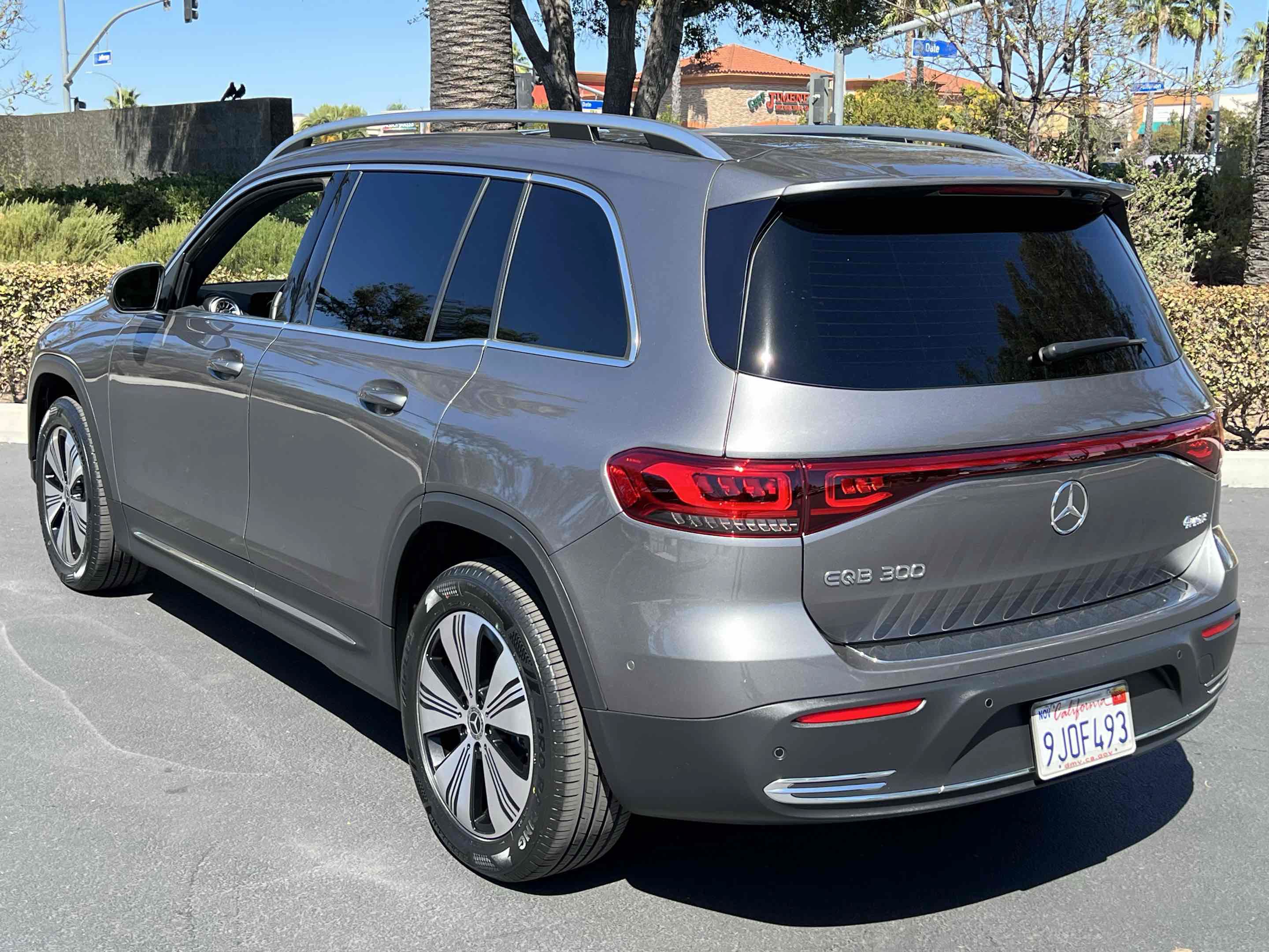 Used 2023 Mercedes-Benz EQB 300 4MATIC image 63