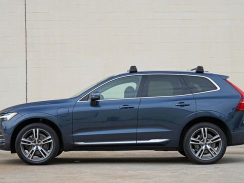 Used 2021 Volvo XC60 T8 Inscription Expression w/ Premium Package AWD/4WD image 9