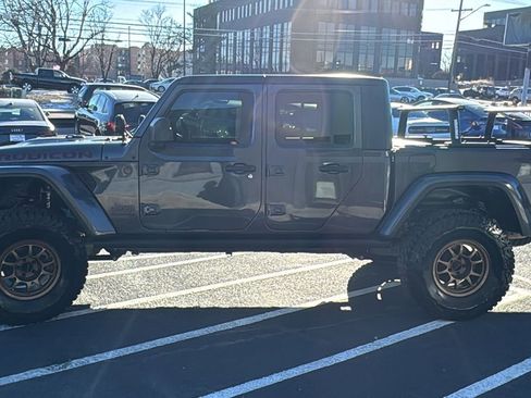 Used 2022 Jeep Gladiator Rubicon w/ Cold Weather Group image 6