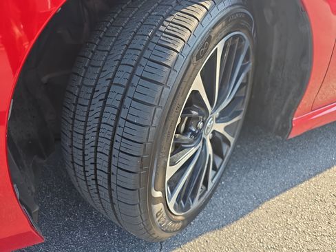 Used 2019 Toyota Camry SE FWD image 32