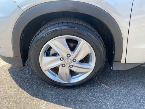 Used 2019 Honda HR-V EX image 19