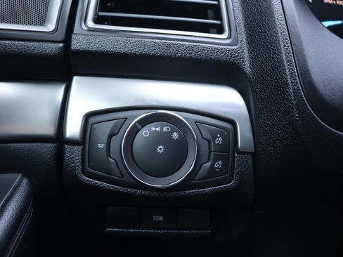 Used 2019 Ford Explorer XLT w/ Class II Trailer Tow Package image 33