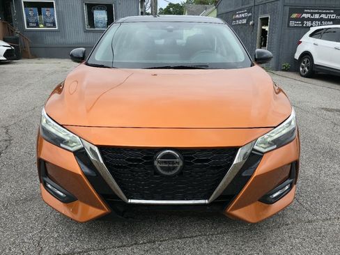 Used 2021 Nissan Sentra SR FWD image 2