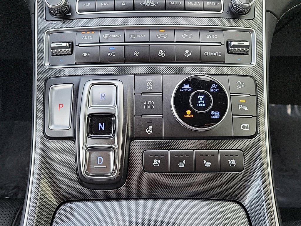 Used 2023 Hyundai Santa Fe Limited AWD/4WD image 30