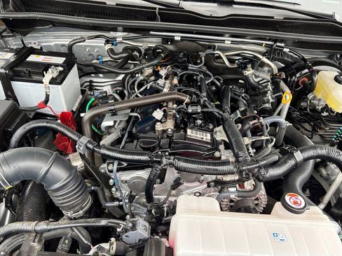 Used 2025 Toyota 4Runner SR5 image 32