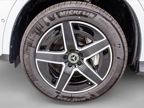 Certified 2026 Mercedes-Benz GLC 300 4MATIC image 9