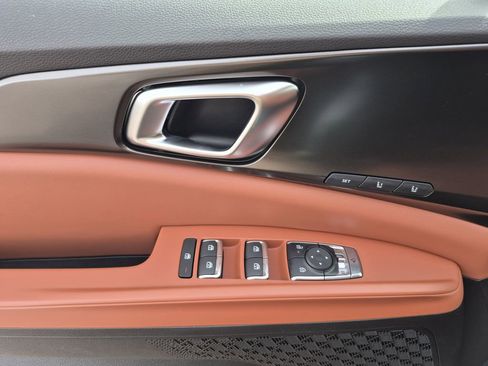 New 2026 Kia Carnival SX FWD image 7