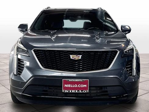 Used 2019 Cadillac XT4 Sport w/ Cold Weather Package FWD image 3
